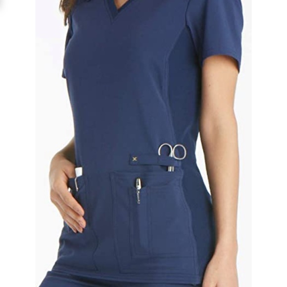 iflex by Cherokee
Women's V-Neck Knit Panel Solid Scrub Top: SMALL - Picture 5 of 6